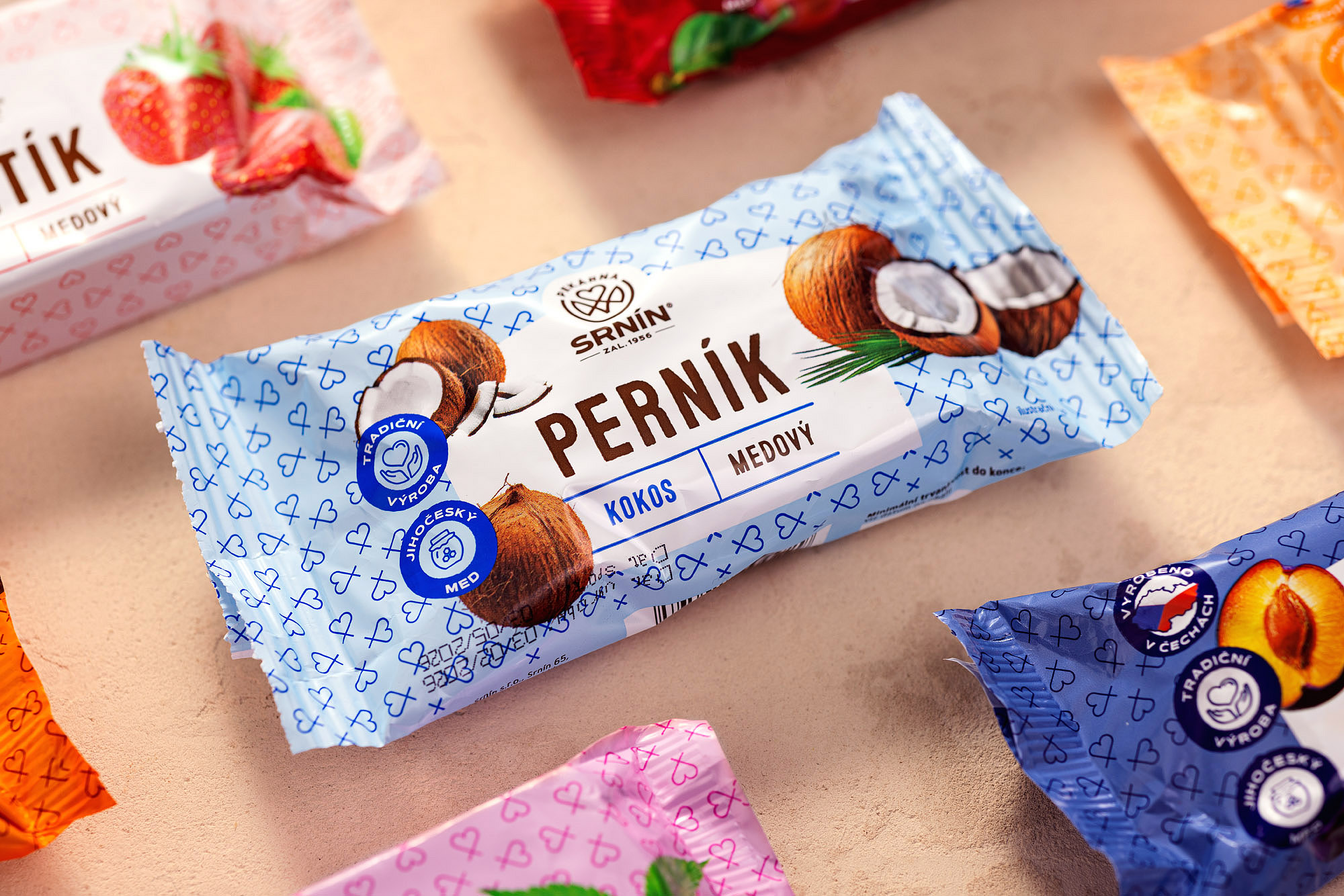 Pekaren srnin small cakes gingerbread modern colorful packaging